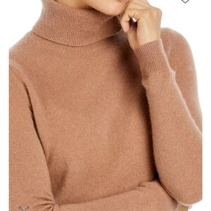 Elegant cashmere camel Heather  Turtleneck Sweater BNWT Size Large